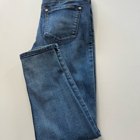 Wit & Wisdom Denim - EUC Women's Wit & Wisdom Jeans Size 8/25" Inseam (A2)